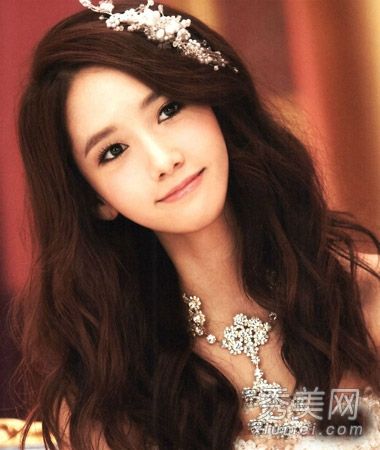 亚洲女神林韵在春季约会中必须学会甜美的韩式发型