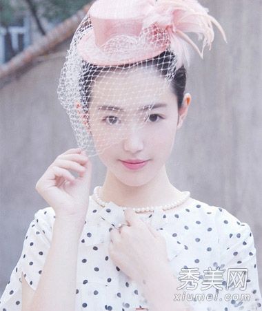 春天的女孩必须不带刘海的发型轻松流行