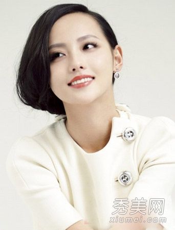 2014春夏流行短发被推荐为清新和多才多艺。