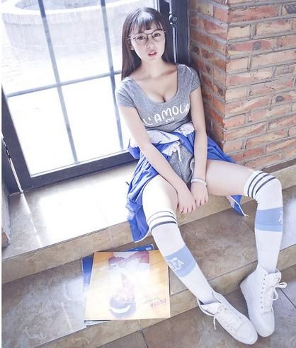 在冰箱里冷冻一天后，打破新买的丝袜真的不容易吗？