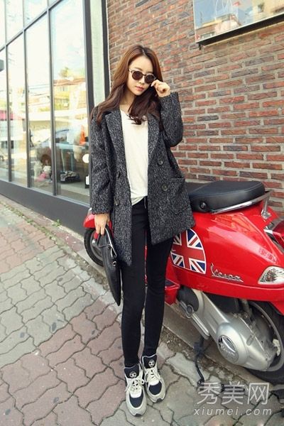 寒流来袭羊毛外套+打底裤温暖阳光