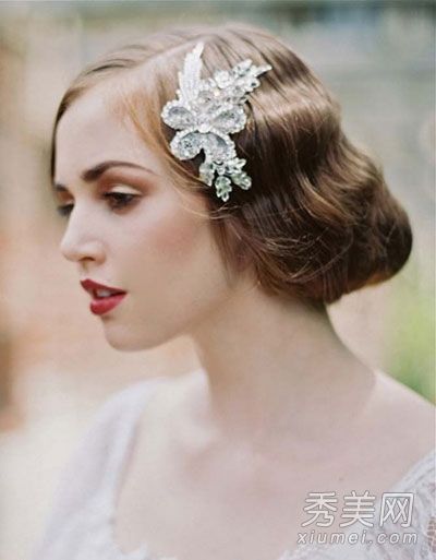 准新娘必须看2014年最佳新娘发型推荐