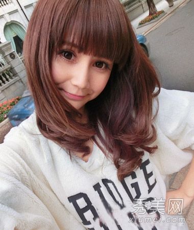 今年流行什么发型？初夏时，韩国发型是最流行的。