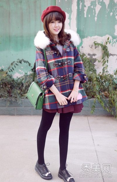 羊毛外套+短裙+连裤袜修身保暖不臃肿