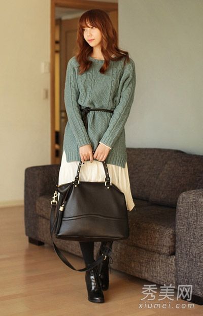 毛衣很容易处理。秋装清新优雅。