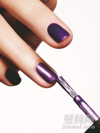 美甲保养:各种美甲功能油的使用