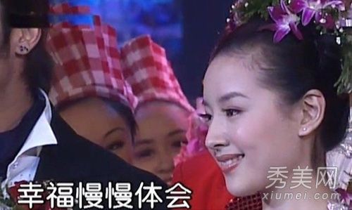 天使变得赤裸和悲伤