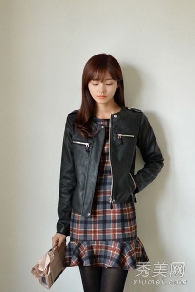 女士秋季必备黑色短皮衣款式