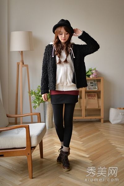 在深秋，穿韩式夹克来保持温暖和苗条是必要的。