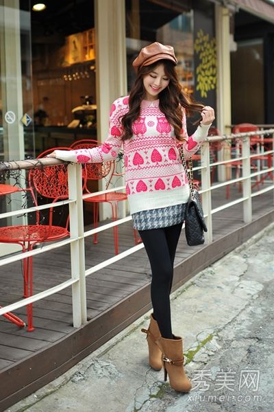 娇小的MM高混毛衣+短裙清新美丽