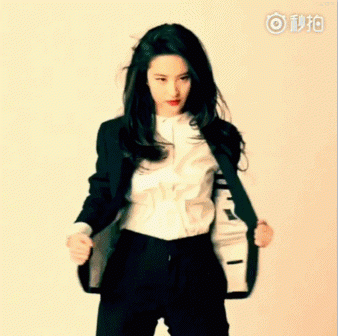 宋茜，刘亦菲，英式眉型+大红唇“泡妞妆”学习！