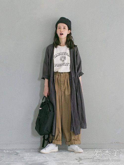 抓住机会穿上4件漂亮的外套,尽情享受秋装吧!