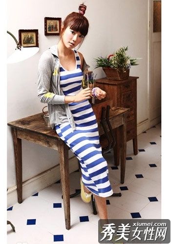 夏装、秋装和季节性变化掌握了时尚和保暖的3个方案。