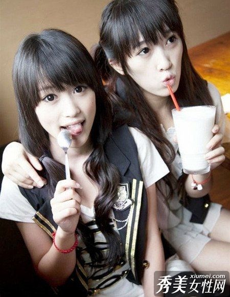 90后喜欢初秋的嬉戏、甜蜜和活力