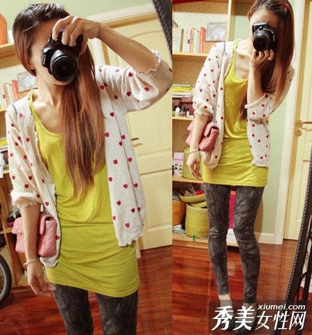 韩国美女组合展示令人惊叹的家庭自拍秀