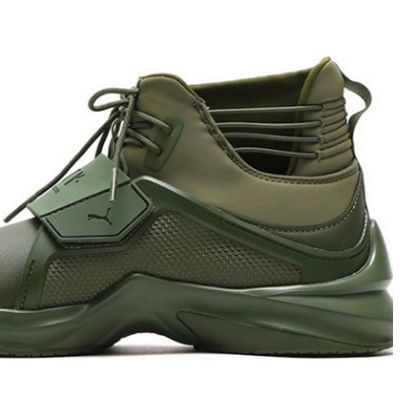 彪马蕾哈娜在2017年夏天开始销售了吗?价格是多少?