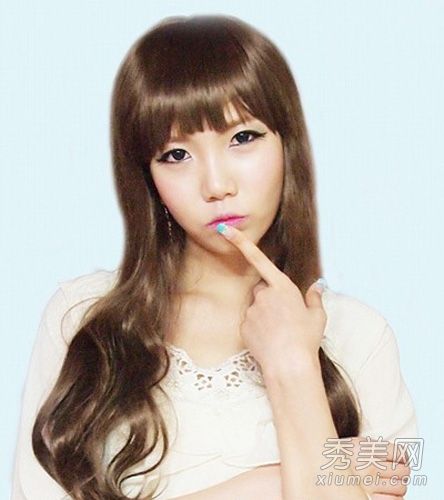 尹恩惠的《想你》中的韩国化妆插图