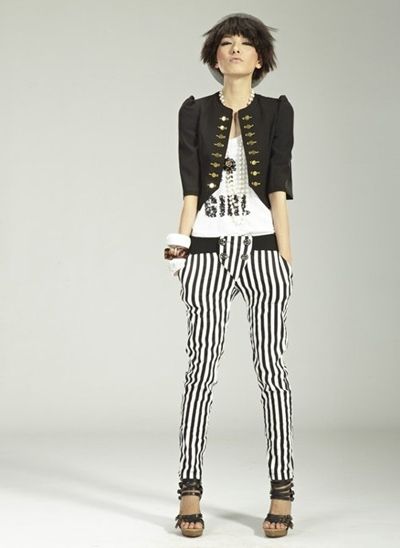 秋季时尚套装马甲搭配性感