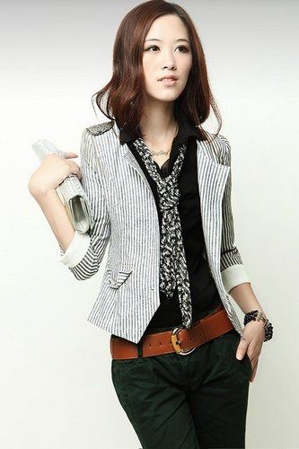 OL必须看到时尚和优雅的混合和搭配。