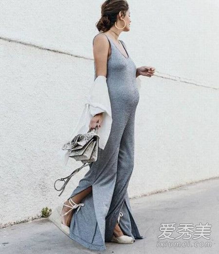 孕妇在夏天可以穿裙子吗?孕妇穿的裙子。