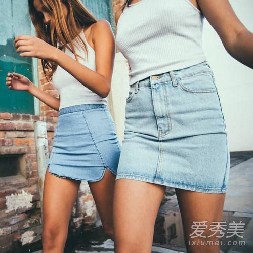 梯形背心很烫！一旦穿上，女神就觉得饱了。