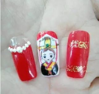 “米月传奇”卡通美甲流行网络(图)