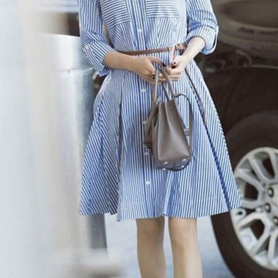 mk是什么品牌?同样一个mk包在杨米多少钱?