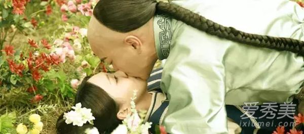 “孤独空宫廷”郑爽的皮肤被高光滋润