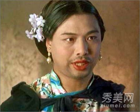 当地女孩夏季黑美人化妆的成败秘诀