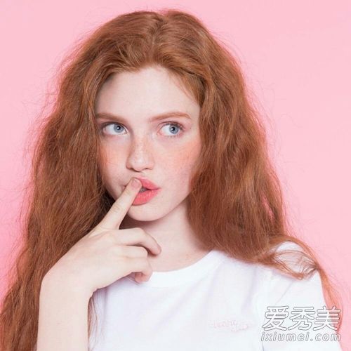 彩妆前的牛奶和乳液的区别是先涂哪个更好