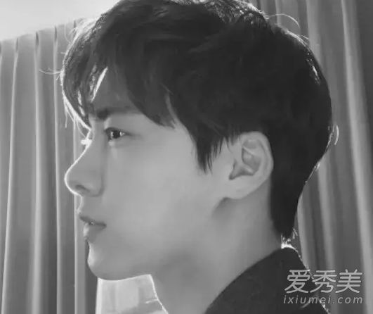 娱乐圈的10个令人难忘的侧面阎男神