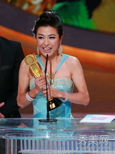 TVB的《分猪肉》女演员的化妆年年暗斗