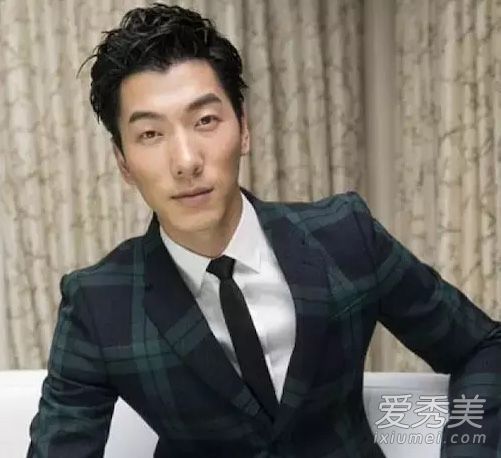 国际超模越丑，越红。牙齿上的牙斑越大，就越难直视它。