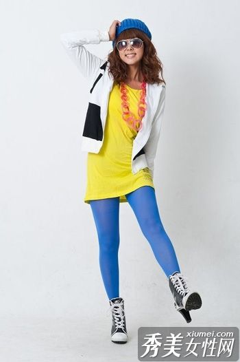 鲜艳的外套让这个秋冬不寂寞。