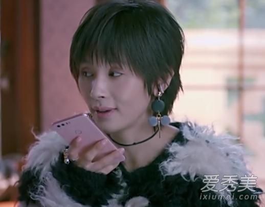 萧的球耳环是什么牌子的?