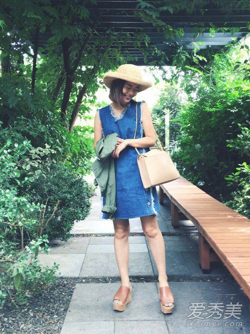 厚底凉鞋又着火了！日本女孩现在穿这些款式。