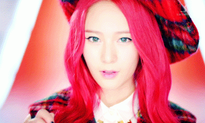 向明星学习如何选择漂亮的学生。美瞳与化妆的搭配技巧