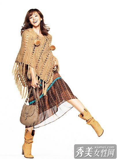 美国女孩在秋冬玩混搭新时尚