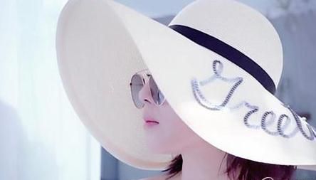 欢乐颂2安迪·刘涛戴的是什么牌子的帽子?