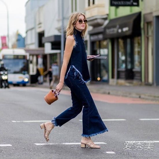 喇叭裤适合粗腿的人吗?