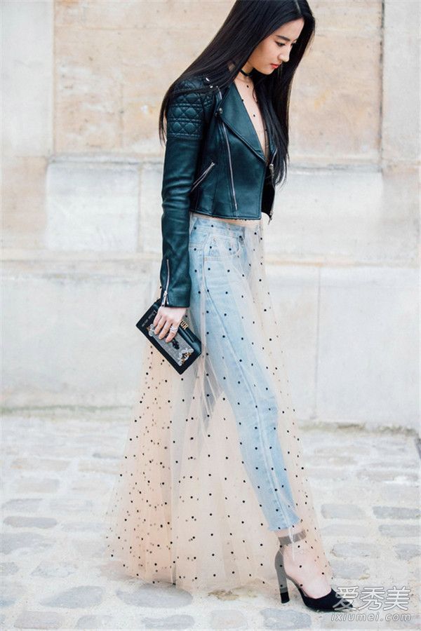 春季和夏季的第一条裙子就是它。