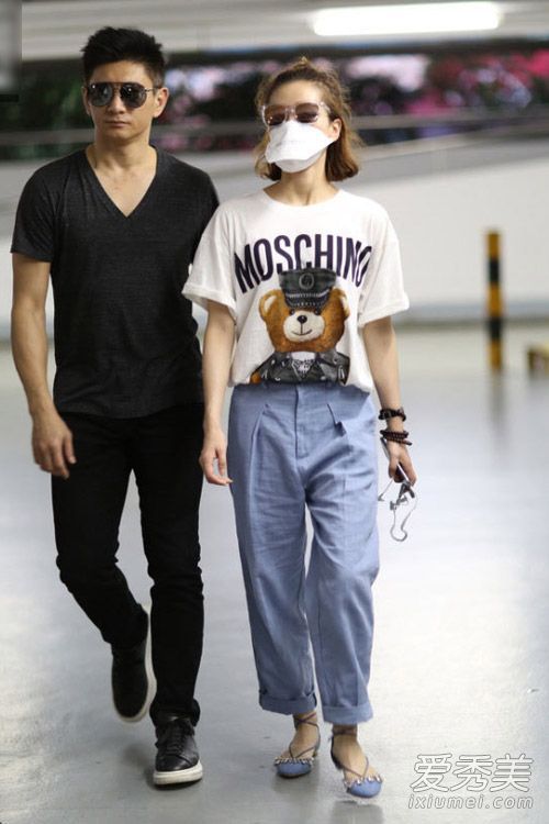 一件给懒人穿的白色衬衫是最无忧无虑的搭配。