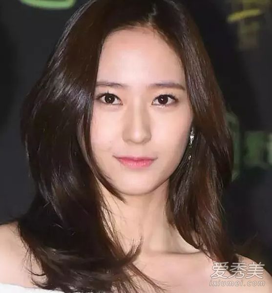 “金唱片奖”郑秀蓉的相同睡眠蚕眼化妆课程