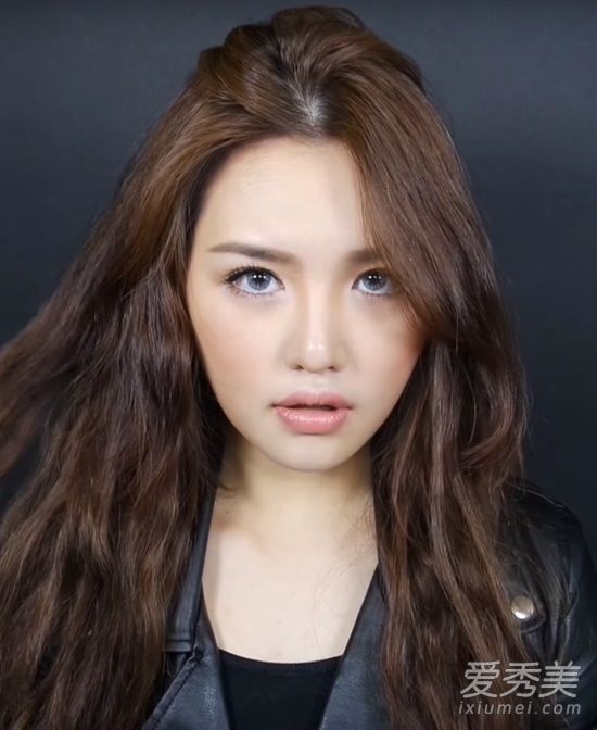 亚洲女孩学习:超级详细的混血化妆课程