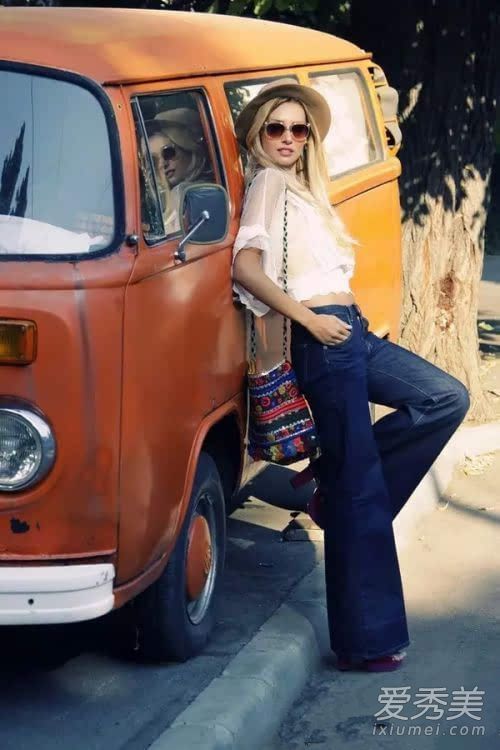 复古的分裂让你感受到20世纪70年代挥之不去的魅力。