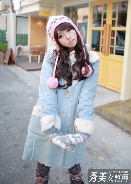 冬天失败,老年礼服穿优雅的公主风格