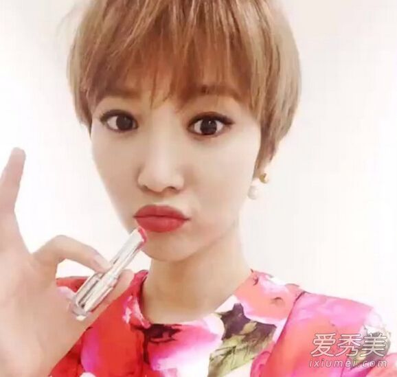 高俊熙的彩妆画精致眼妆是关键