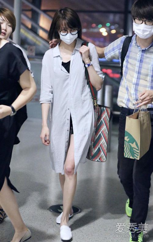 郑爽宋佳衬衫裙成为女演员新宠