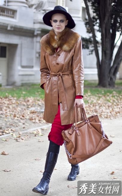 拉伸比例，展示美丽的双腿。欧美人教你如何建造