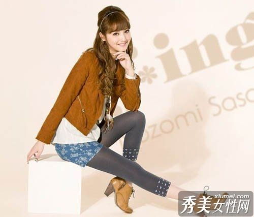 连裤袜+高跟鞋佐佐木希的甜美搭配